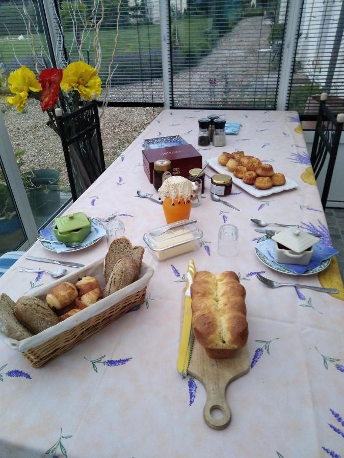A L Epoque Bed & Breakfast Bouges  Exterior foto